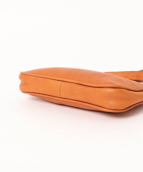 fes（フェス）の「fes/フェス カウレザー コンパクト2wayバッグ（ハンドバッグ・レディース・ブラウン・FREE）」の6枚目の写真