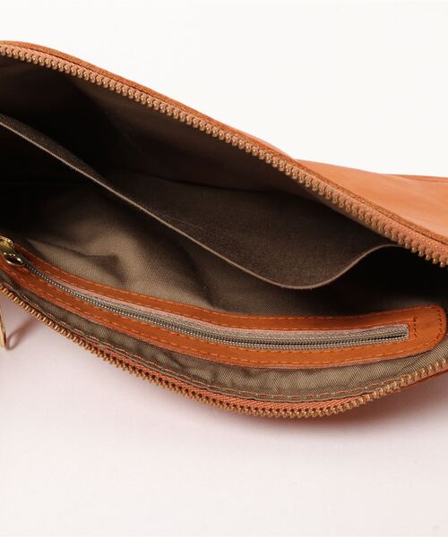 fes（フェス）の「fes/フェス カウレザー コンパクト2wayバッグ（ハンドバッグ・レディース・ブラウン・FREE）」の4枚目の写真
