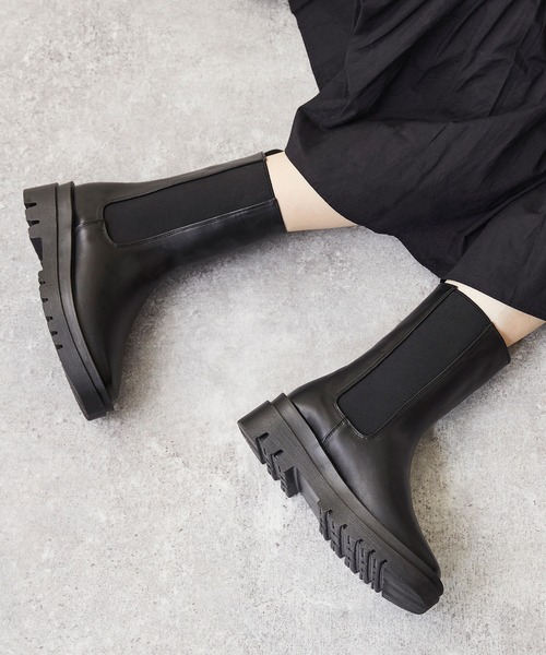 menue(メヌエ)の「トラックソール サイドゴアブーツ(ブーツ・レディース・ブラック/ダークブラウン・LL/S/M/L)」の19枚目の写真