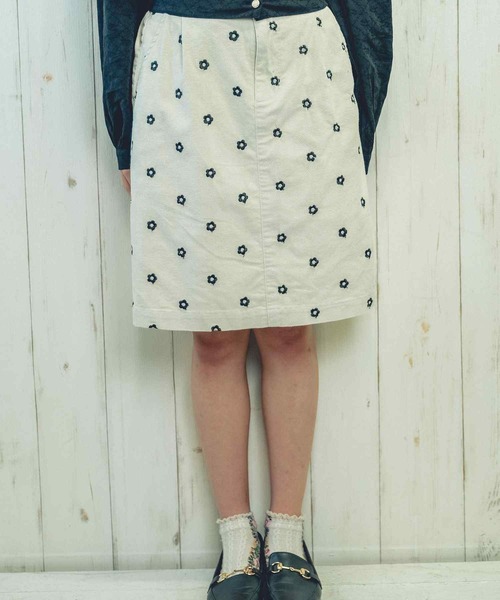Hamble by Par Avion(ハンブルバイパラビオン)の「デイジースカート(スカート・レディース・アイボリー/ブラック・ONESIZE)」の1枚目の写真