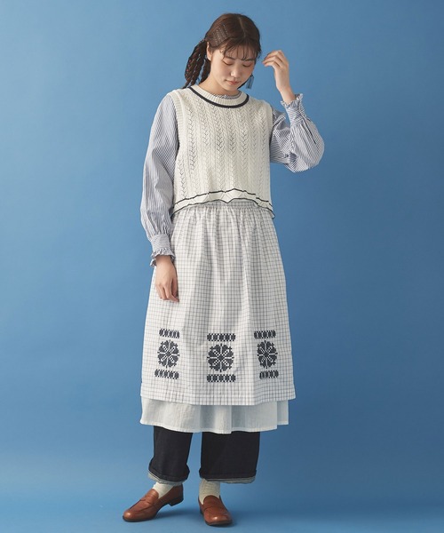 Malle(マル)の「●malle Cotton/Linen ショートベスト(ベスト・レディース・ブラック/ホワイト×ネイビー/ライトカーキ/ベージュ・FREE)」の21枚目の写真