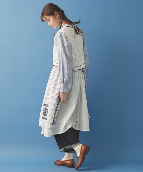 Malle(マル)の「●malle Cotton/Linen ショートベスト(ベスト・レディース・ブラック/ホワイト×ネイビー/ライトカーキ/ベージュ・FREE)」の15枚目の写真