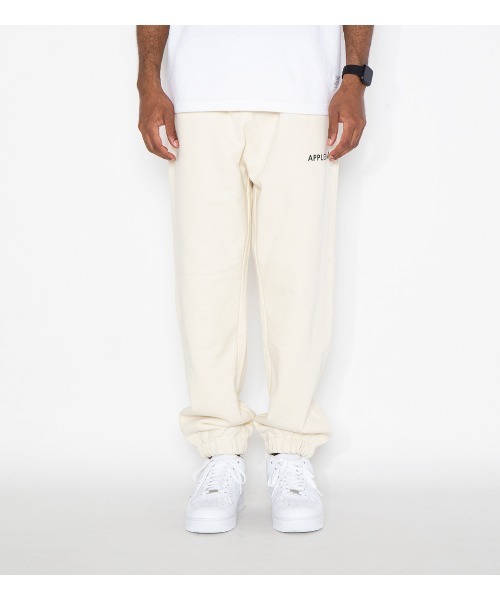 APPLEBUM（アップルバム）の「Logo Ultra Heavy Weight Pants（スウェットパンツ・メンズ・ブラック/アイボリー・X-LARGE/LARGE/MEDIUM）」の11枚目の写真