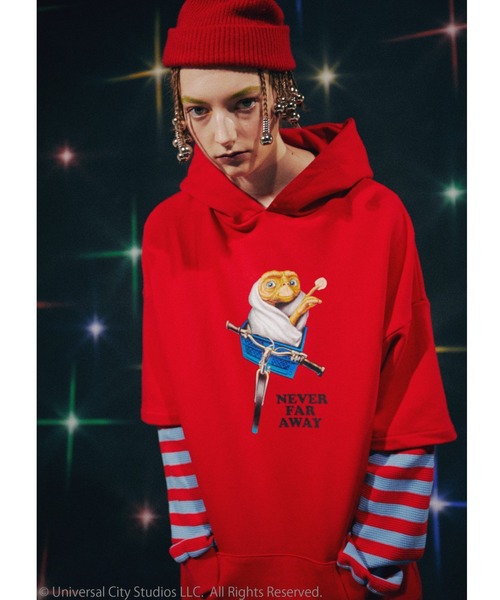 Candy Stripper（キャンディストリッパー）の「//E.T.×Candy Stripper//E.T.LAYERED（パーカー・レディース・ブラック/レッド/アイボリー・2）」の3枚目の写真