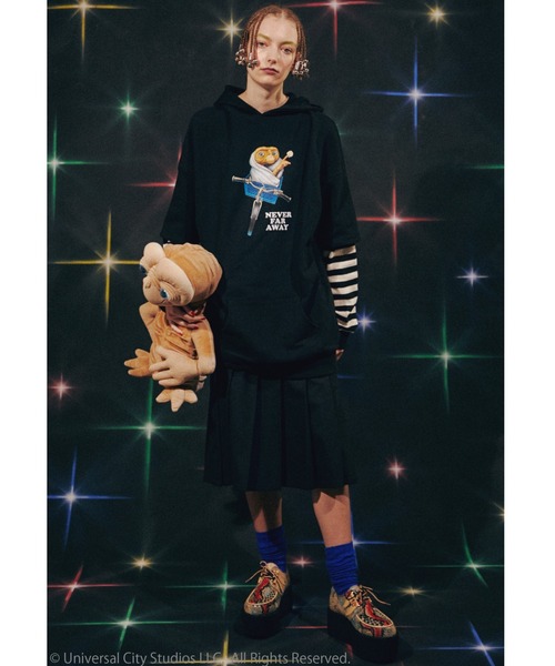 Candy Stripper（キャンディストリッパー）の「//E.T.×Candy Stripper//E.T.LAYERED（パーカー・レディース・ブラック/レッド/アイボリー・2）」の12枚目の写真