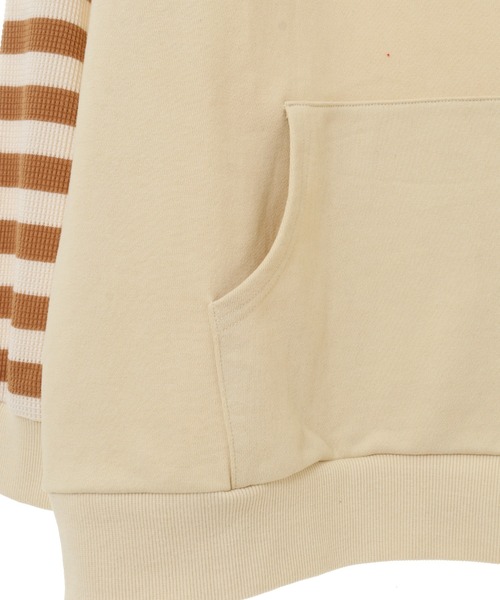 Candy Stripper（キャンディストリッパー）の「//E.T.×Candy Stripper//E.T.LAYERED（パーカー・レディース・ブラック/レッド/アイボリー・2）」の9枚目の写真