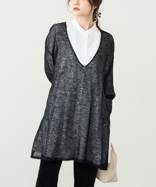 PUAL CE CIN（ピュアルセシン）の「モヘア混チュニック（ニット/セーター・レディース・ブラック/ブラウン/ブルー・FREE）」の2枚目の写真