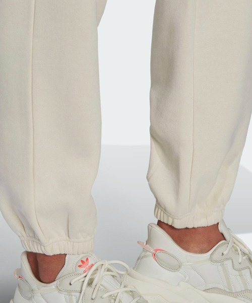 adidas(アディダス)の「アディカラー エッセンシャルズ フリースジョガー / アディダスオリジナルス(スウェットパンツ・レディース・ブラック/ヘザーグレー/ブルー系その他/ブラウン/ホワイト・SMALL/MEDIUM/LARGE/X-LARGE/XX-LARGE/X-SMALL)」の19枚目の写真