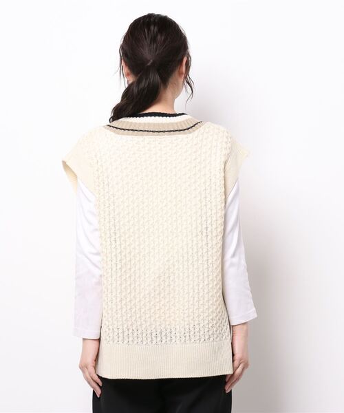 Samansa Mos2 blue（サマンサモスモスブルー）の「チルデンニットベスト（ベスト・レディース・キナリ/チャコール/ベージュ・ﾌﾘ-）」の4枚目の写真