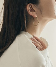 ナミナミラインピアス