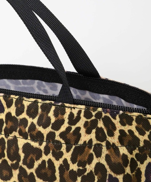 Drifter（ドリフター）の「『別注』DRIFTER×DOORS　ショルダートートバッグ（ショルダーバッグ・レディース・ブラック/ベージュ/ブラック系その他/アニマル/グリーン・ONE）」の8枚目の写真