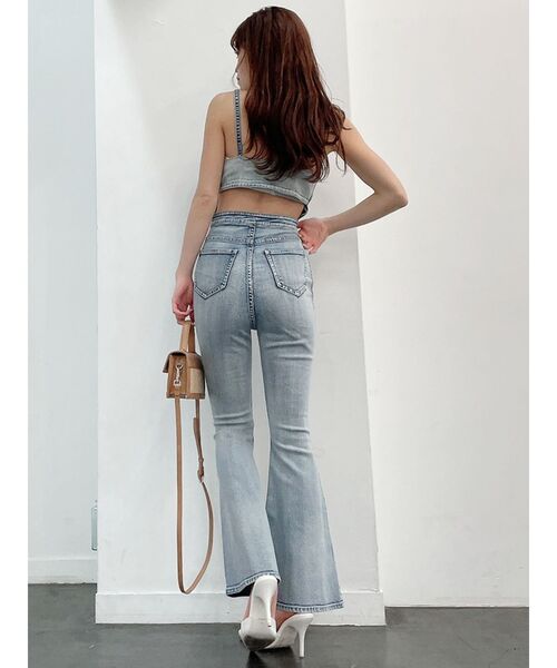 GYDA(ジェイダ)の「フロントZIPフレアデニムロンパース(つなぎ/オールインワン・レディース・インディゴブルー/ライトブルー・SMALL/MEDIUM)」の6枚目の写真