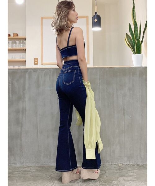 GYDA(ジェイダ)の「フロントZIPフレアデニムロンパース(つなぎ/オールインワン・レディース・インディゴブルー/ライトブルー・SMALL/MEDIUM)」の9枚目の写真