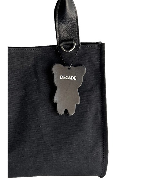 DECADE（ディケイド）の「パラフィンファブリックx防水レザー・トート 