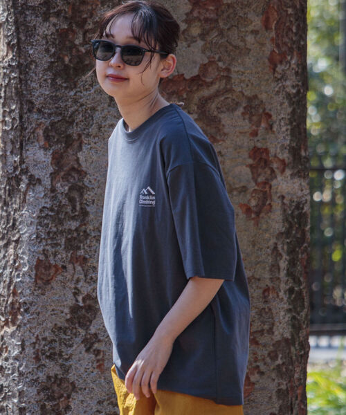 Franklin Climbing（フランクリンクライミング）の「【Franklin Climbing/フランクリンクライミング】エッセンシャルバックプリントTシャツ カヌー（Tシャツ/カットソー・メンズ・ホワイト/グレー/チャコールグレー/エメラルド・MEDIUM/LARGE/X-LARGE）」の21枚目の写真