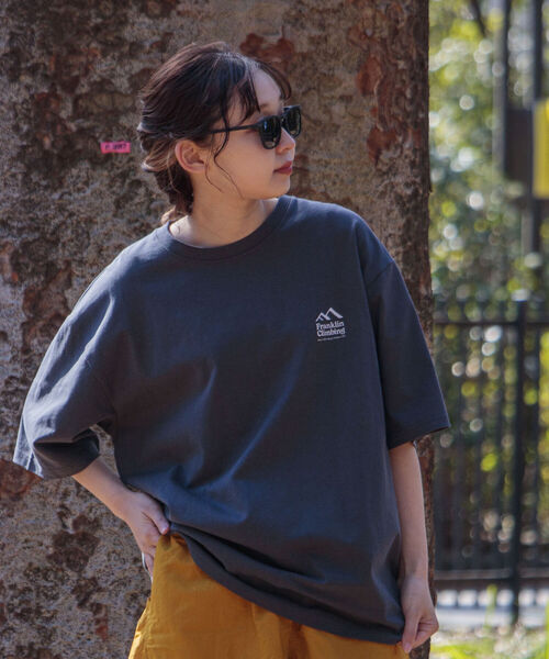 Franklin Climbing（フランクリンクライミング）の「【Franklin Climbing/フランクリンクライミング】エッセンシャルバックプリントTシャツ カヌー（Tシャツ/カットソー・メンズ・ホワイト/グレー/チャコールグレー/エメラルド・MEDIUM/LARGE/X-LARGE）」の22枚目の写真