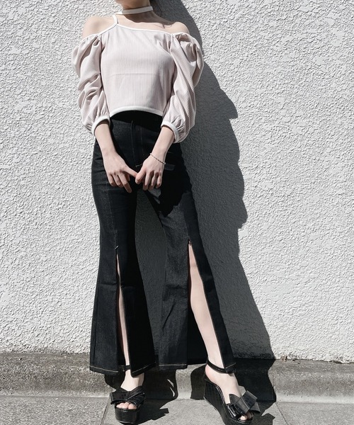 lilLilly（リルリリー）の「リブチョーカートップス（Tシャツ/カットソー・レディース・ベージュ/ブラック/ブルー・FREE）」の18枚目の写真