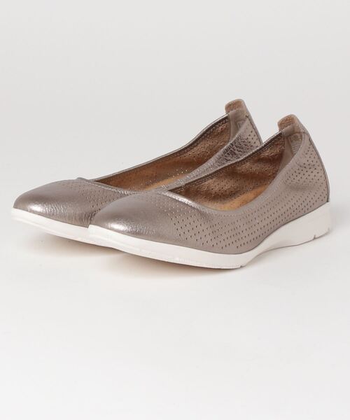 新品未使用　クラークス　Jenette Ease　フラットパンプス 新品未使用 クラークス Jenette Ease フラットパンプス 【公式通販】