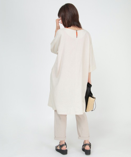 LBC（エルビーシー）の「リネンブレンドサックワンピ（ワンピース・レディース・ブラック/オレンジ/グリーン/ベージュ・M/L）」の13枚目の写真