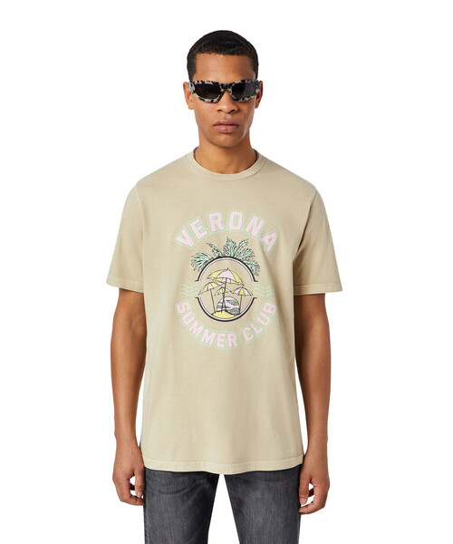 DIESEL（ディーゼル）の「メンズ Tシャツ バックプリント（Tシャツ/カットソー・メンズ・ホワイト/サンドベージュ・SMALL/MEDIUM/LARGE/X-LARGE/XX-LARGE/X-SMALL/XXX-LARGE）」の2枚目の写真