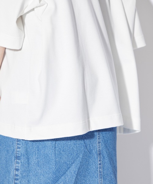 beautiful people（ビューティフルピープル）の「【beautiful people(ビューティフルピープル)】《STUDIOUS別注》EX.オーバーサイズネームタグTシャツ（Tシャツ/カットソー・レディース・ブラック/オフホワイト・36）」の14枚目の写真