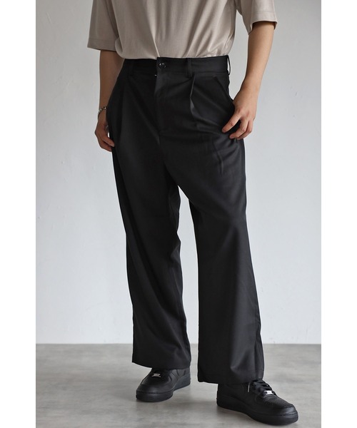 CREARE -LINO-(クレアーレリノ)の「タックワイドスラックスパンツ(スラックス・メンズ・ブラック/グリーン/アイボリー・M/L)」の12枚目の写真