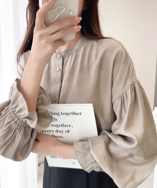 mily bilet（ミウィビレット）の「【mily bilet】大人レトロの新定番。シーンに寄り添い、マルチに活躍!!ビッグレース衿ゆったり3wayキャンディスリーブブラウス（シャツ/ブラウス・レディース・ブラウン/アイボリー/ブラック/グレイッシュベージュ・SMALL/LARGE/MEDIUM/X-LARGE）」の17枚目の写真