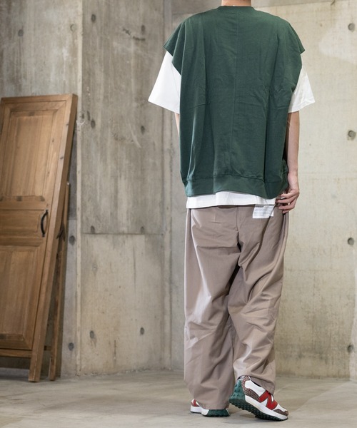 JOHN'S CLOSET（ジョンズクローゼット）の「【i】裏毛ベスト×天竺Tシャツ アンサンブル（Tシャツ/カットソー・メンズ・サックスブルー/ブラック/グリーン/グレイッシュベージュ・LARGE/MEDIUM/X-LARGE）」の21枚目の写真