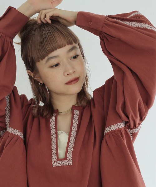 Crisp(クリスプ)の「刺繍レースブラウス(シャツ/ブラウス・レディース・ブラウン/ブラック・FREE)」の8枚目の写真