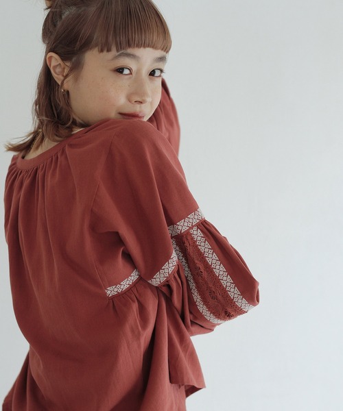 Crisp(クリスプ)の「刺繍レースブラウス(シャツ/ブラウス・レディース・ブラウン/ブラック・FREE)」の11枚目の写真