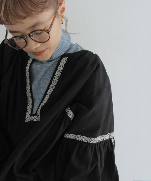 Crisp(クリスプ)の「刺繍レースブラウス(シャツ/ブラウス・レディース・ブラウン/ブラック・FREE)」の21枚目の写真