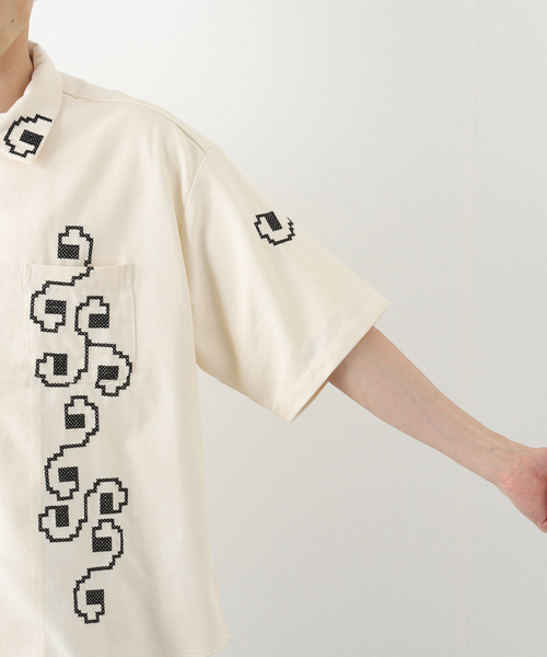 JOURNAL STANDARD relume(ジャーナルスタンダード レリューム)の「パターン柄 オーバーサイズ半袖シャツ(シャツ/ブラウス・メンズ・ホワイト/サックスブルー/ホワイト×ホワイト/ライトイエロー・MEDIUM/LARGE)」の15枚目の写真