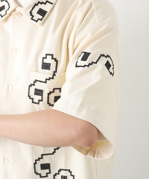 JOURNAL STANDARD relume(ジャーナルスタンダード レリューム)の「パターン柄 オーバーサイズ半袖シャツ(シャツ/ブラウス・メンズ・ホワイト/サックスブルー/ホワイト×ホワイト/ライトイエロー・MEDIUM/LARGE)」の16枚目の写真