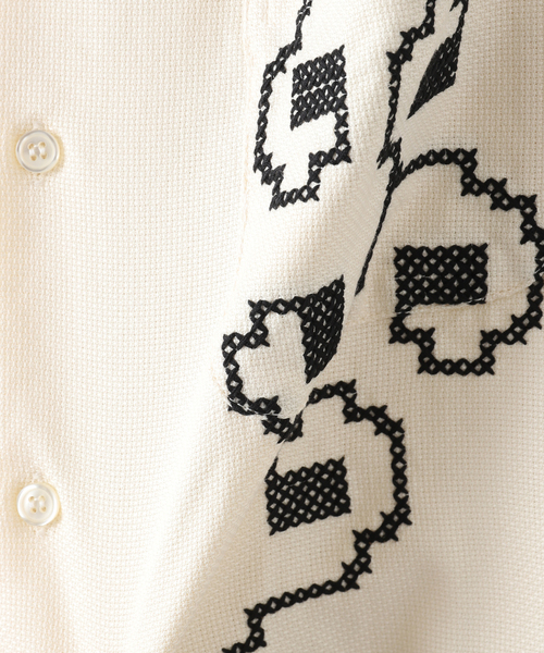 JOURNAL STANDARD relume(ジャーナルスタンダード レリューム)の「パターン柄 オーバーサイズ半袖シャツ(シャツ/ブラウス・メンズ・ホワイト/サックスブルー/ホワイト×ホワイト/ライトイエロー・MEDIUM/LARGE)」の6枚目の写真