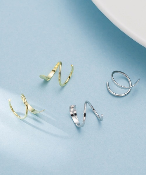 yu-ka（ユーカ）の「YU-KA : コイルピアス（ピアス（両耳用）・レディース・シルバー/ゴールド・FREE）」の3枚目の写真