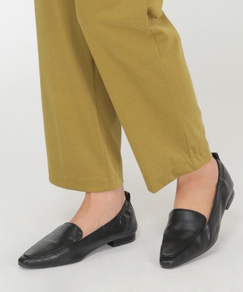 ikka（イッカ）の「シャーリングオペラシューズ（パンプス・レディース・ベージュ/ブラック・L/M）」の7枚目の写真