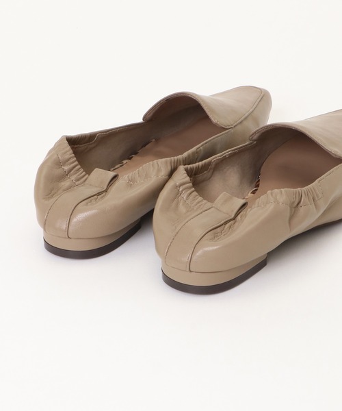 ikka（イッカ）の「シャーリングオペラシューズ（パンプス・レディース・ベージュ/ブラック・L/M）」の8枚目の写真