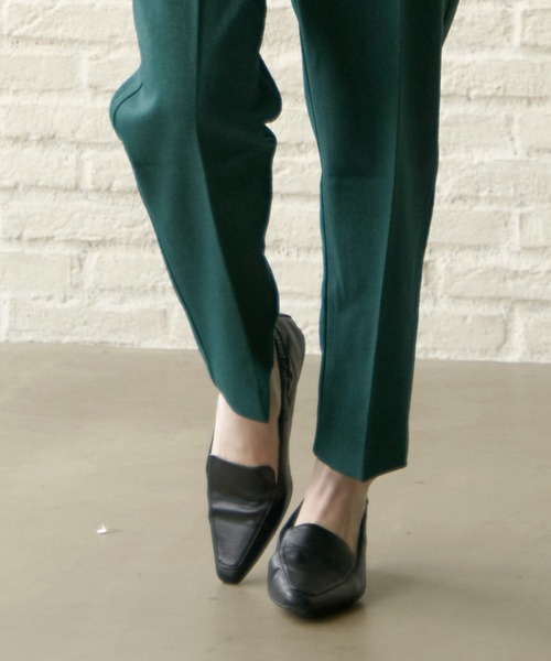 ikka（イッカ）の「シャーリングオペラシューズ（パンプス・レディース・ベージュ/ブラック・L/M）」の16枚目の写真