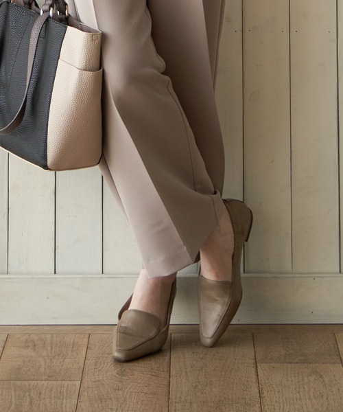 ikka（イッカ）の「シャーリングオペラシューズ（パンプス・レディース・ベージュ/ブラック・L/M）」の20枚目の写真