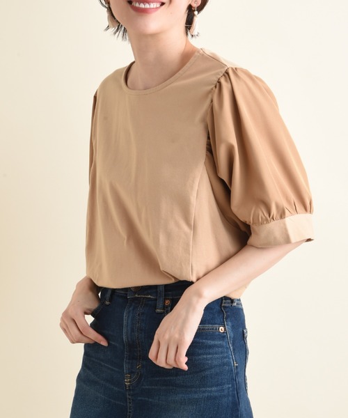 INTERPLANET(インタープラネット)の「袖異素材ドルマンプルオーバー(Tシャツ/カットソー・レディース・ベージュ/カーキ/ブラック・FREE)」の1枚目の写真