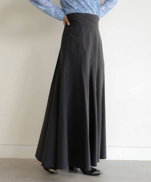 Ray BEAMS（レイビームス）の「RBS / タフタ エスカルゴ スカート（スカート・レディース・ブラック/ダークブラウン・1/0）」の5枚目の写真