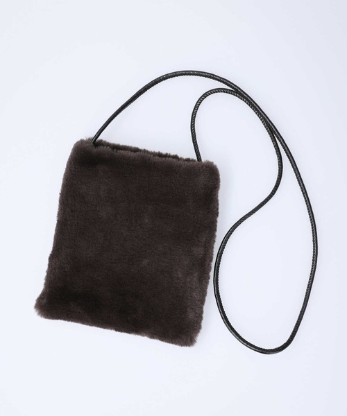 HONEYSUCKLE ROSE（ハニーサックルローズ）の「【HONEYSUCKLE ROSE】ファーバッグ（ショルダーバッグ・レディース・ベージュ/ブラック/オレンジ・ONE SIZE）」の2枚目の写真