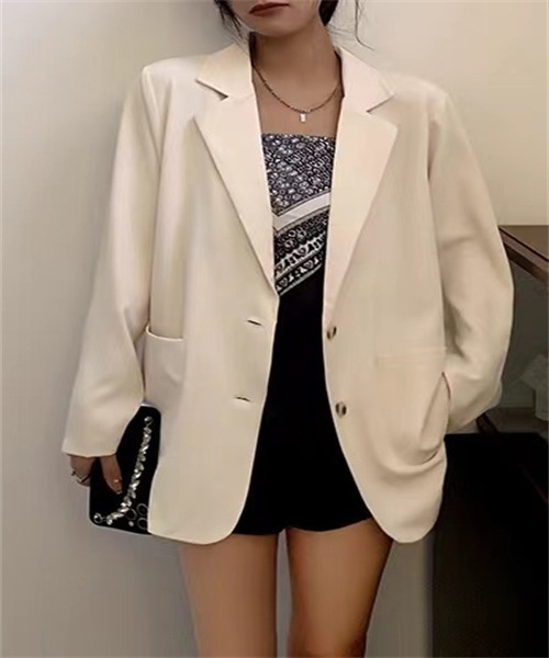 FREE STYLISTS(フリー スタイリスト)の「テーラードジャケット レティス(テーラードジャケット・レディース・ホワイト/ブラック/ピンク/ブルー/ライトベージュ・FREE)」の4枚目の写真