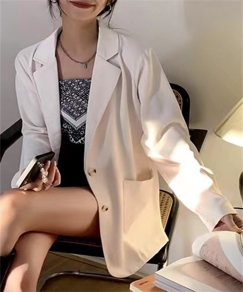 FREE STYLISTS(フリー スタイリスト)の「テーラードジャケット レティス(テーラードジャケット・レディース・ホワイト/ブラック/ピンク/ブルー/ライトベージュ・FREE)」の8枚目の写真