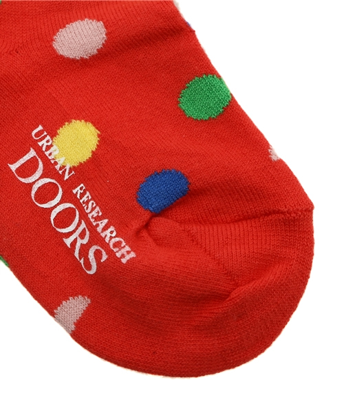 URBAN RESEARCH DOORS KIDS(アーバン リサーチ ドアーズ キッズ )の「DOORS ドットソックス(ソックス/靴下・キッズ・レッド/グレー・19-21cm/13-15/16-18)」の4枚目の写真