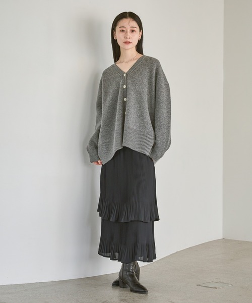 A part by（アパートバイ）の「《追加4》お気に入り1.7万人超え！ホソプリーツティアードスカート（スカート・レディース・ライトベージュ/グリーン/ブラック/ブラック系その他2/ベージュ/アイボリー/グレー系その他4/ナチュラル/グレー系その他/ブラウン系その他/ネイビー/ブルー・FREE/TALL）」の14枚目の写真