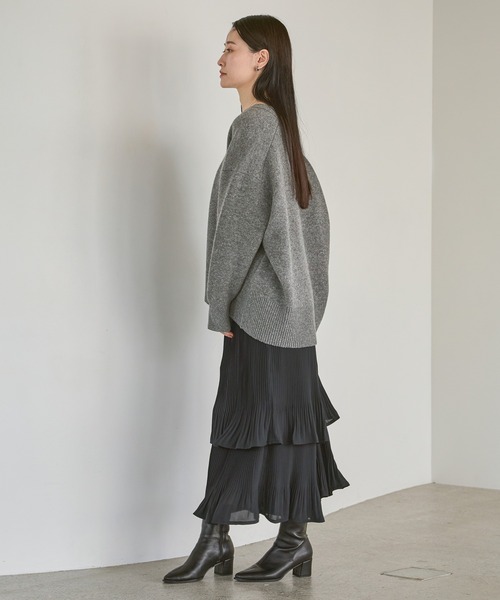 A part by（アパートバイ）の「《追加4》お気に入り1.7万人超え！ホソプリーツティアードスカート（スカート・レディース・ライトベージュ/グリーン/ブラック/ブラック系その他2/ベージュ/アイボリー/グレー系その他4/ナチュラル/グレー系その他/ブラウン系その他/ネイビー/ブルー・FREE/TALL）」の16枚目の写真