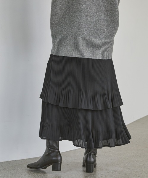 A part by（アパートバイ）の「《追加4》お気に入り1.7万人超え！ホソプリーツティアードスカート（スカート・レディース・ライトベージュ/グリーン/ブラック/ブラック系その他2/ベージュ/アイボリー/グレー系その他4/ナチュラル/グレー系その他/ブラウン系その他/ネイビー/ブルー・FREE/TALL）」の19枚目の写真