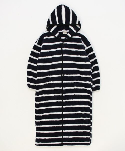 PEANUTS（ピーナッツ）の「PEANUTS SNOOPY（ピーナッツスヌーピー）ボアフリースガウンパーカー/ブランケット（その他ルームウェア・レディース・チャコールグレー/ホワイト×ネイビー・FREE）」の5枚目の写真