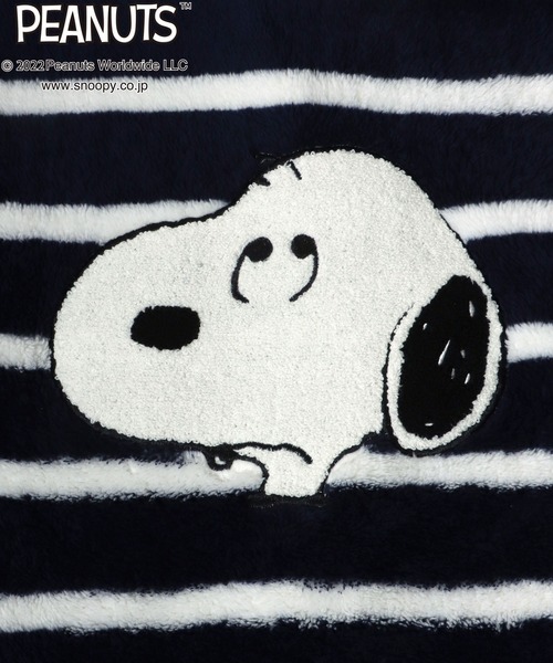 PEANUTS（ピーナッツ）の「PEANUTS SNOOPY（ピーナッツスヌーピー）ボアフリースガウンパーカー/ブランケット（その他ルームウェア・レディース・チャコールグレー/ホワイト×ネイビー・FREE）」の8枚目の写真